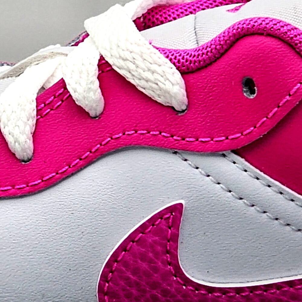 NIKE Air Jordan 1 Low USA (GS) Kids' 6.5Y Retro - Picture 3 of 13